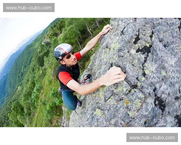 新闻攀岩:在信息高峰上稳步登顶的艺术